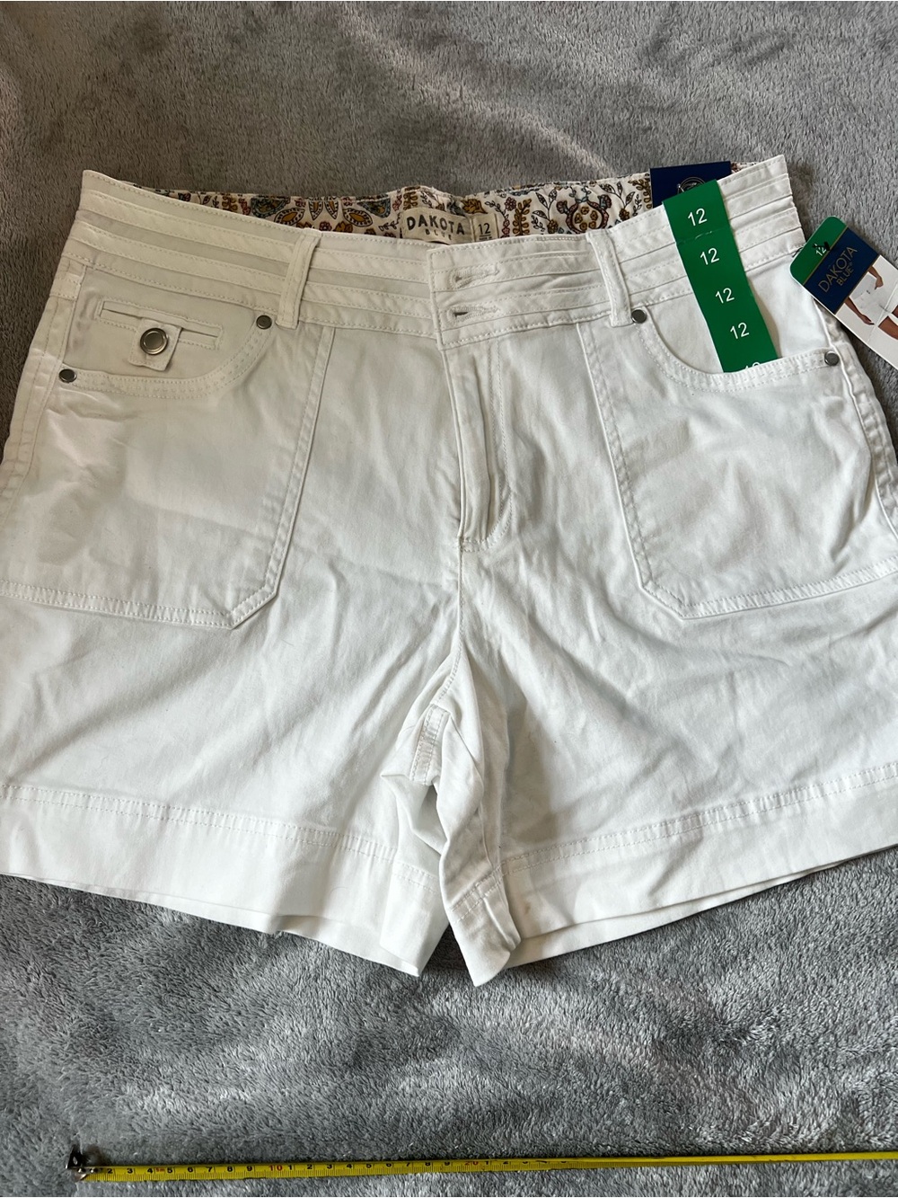 Dakota White Women's Jean Shorts - Size 12
